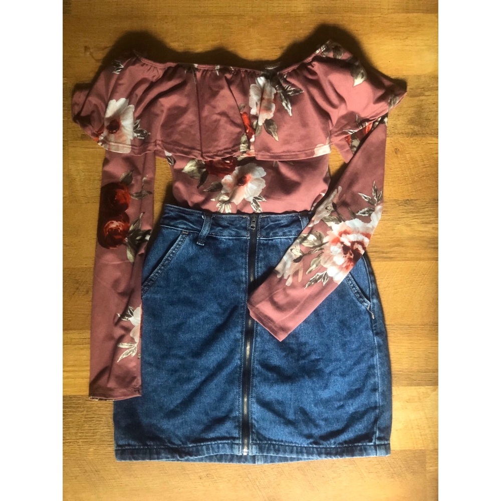 SET-Bodysuit with Skirt